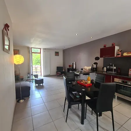 Holiday home Charmante Maison Avec Jardin, Au Coeur Du Berry, Proche Riviere Et Randonnees - Fr-1-591-57 *