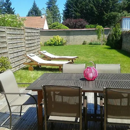 Charmante Maison Avec Jardin, Au Coeur Du Berry, Proche Riviere Et Randonnees - Fr-1-591-57 Holiday home